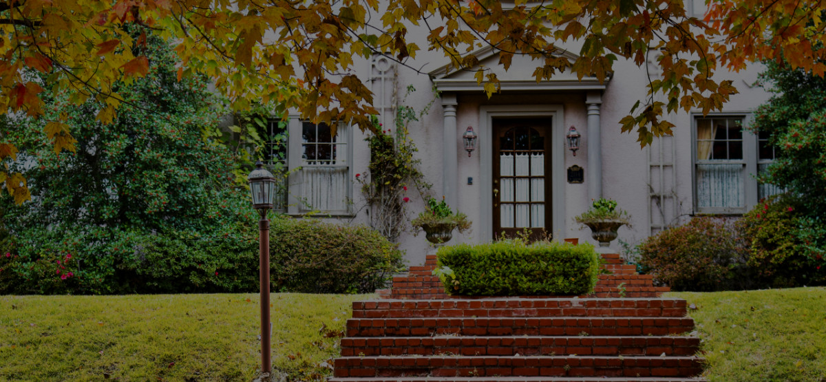 Tips for Creating Curb Appeal in the Fall and Winter