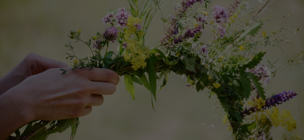 DIY Decor: Spring Wreaths