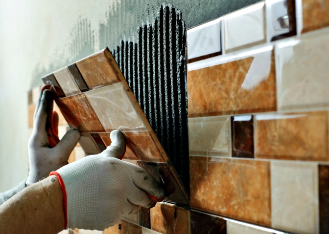 Working with tiles ceramic