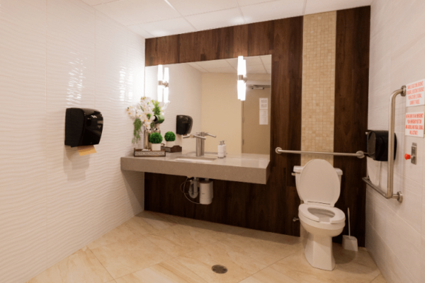 Bathroom Aquatria Retirement Residence - Staging and Design by QC Design School graduate Chantal Marion